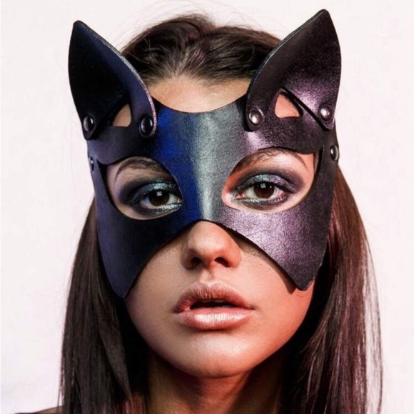 - Halloween Cat 1pc Woman Adult Leather Bondage Mask - Picture 1 of 1